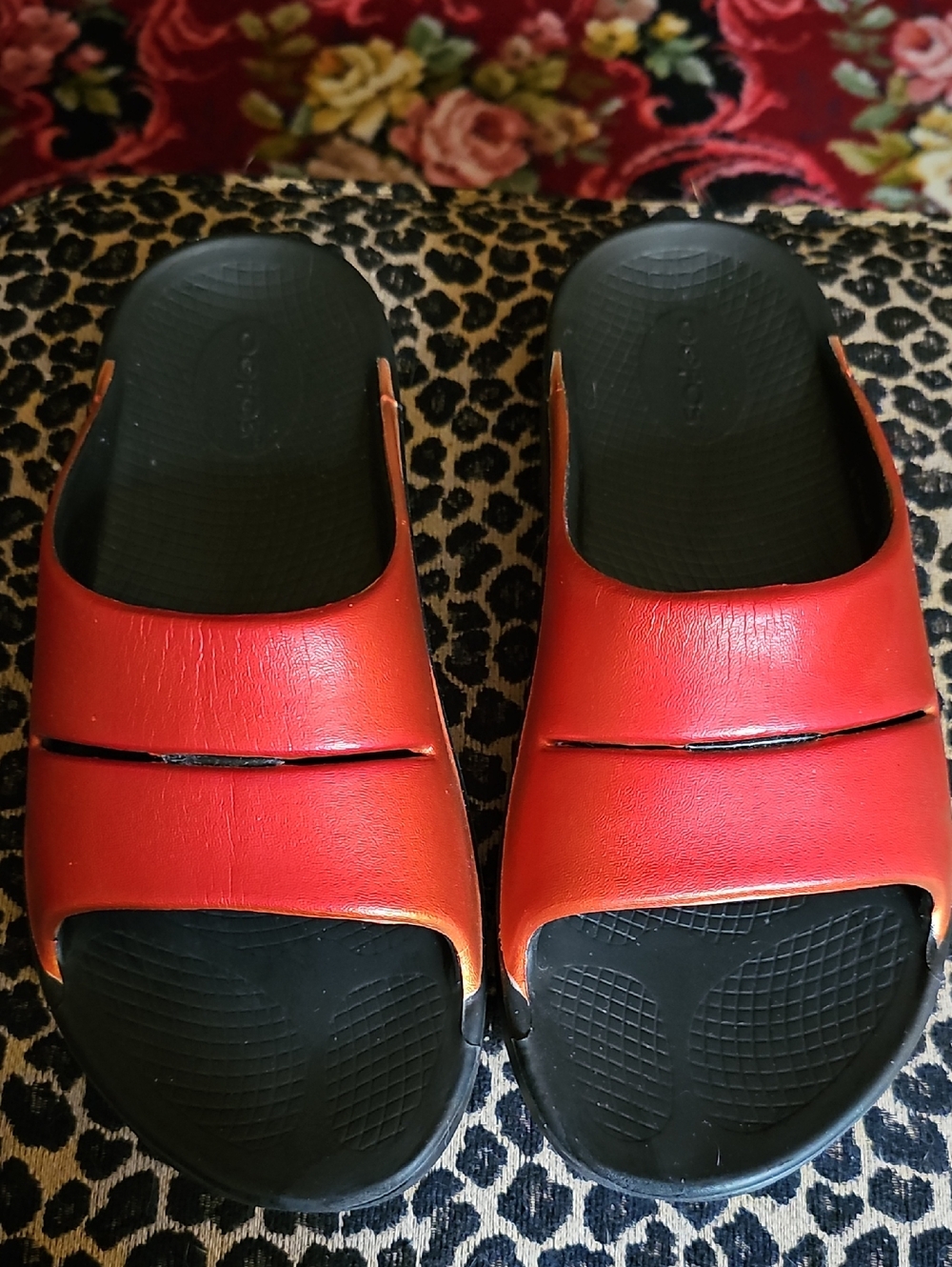 OOFOS Red Slide Sandals